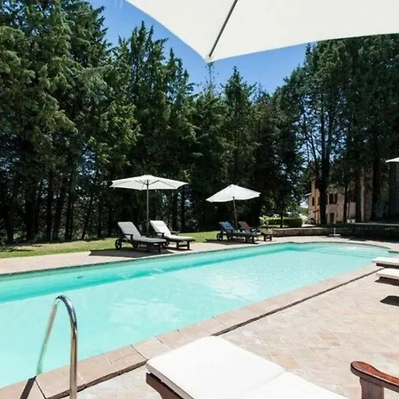 Ferienhaus Mit Privatpool Fuer 14 Personen Ca 240 Qm In Ramazzano-le Pulci, Trasimenischer See