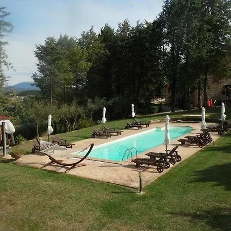 Ferienhaus Mit Privatpool Fuer 14 Personen Ca 240 Qm In Ramazzano-le Pulci, Trasimenischer See *